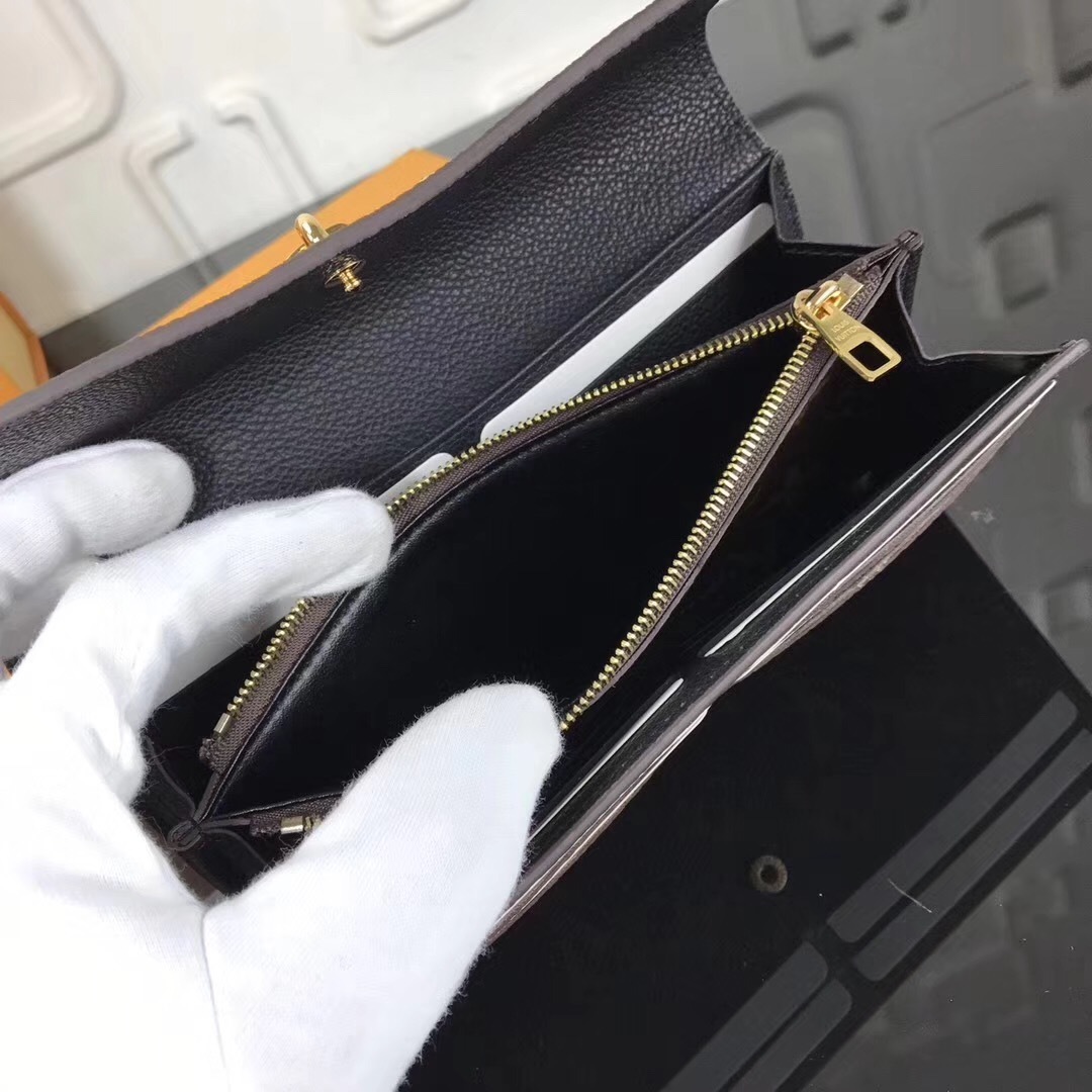 LV wallet M61835