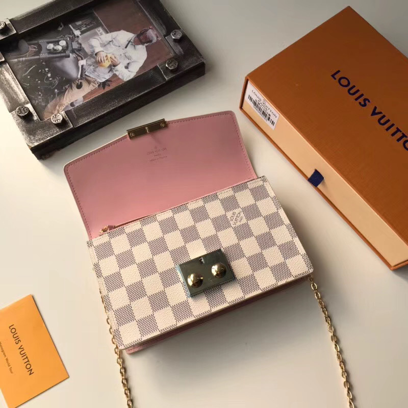 LV wallet M62020