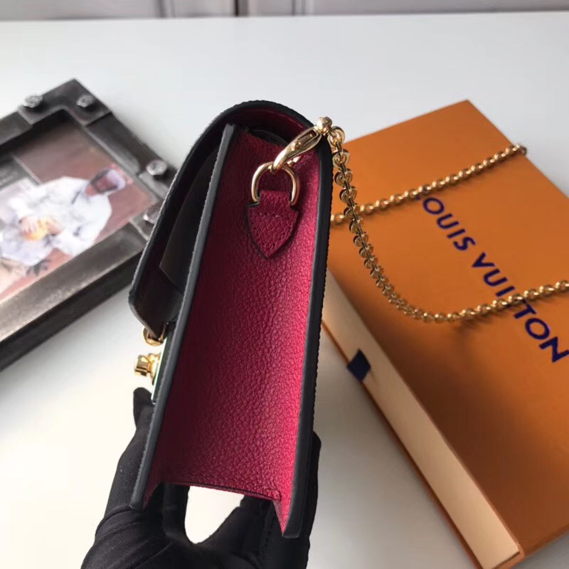 LV wallet M62020