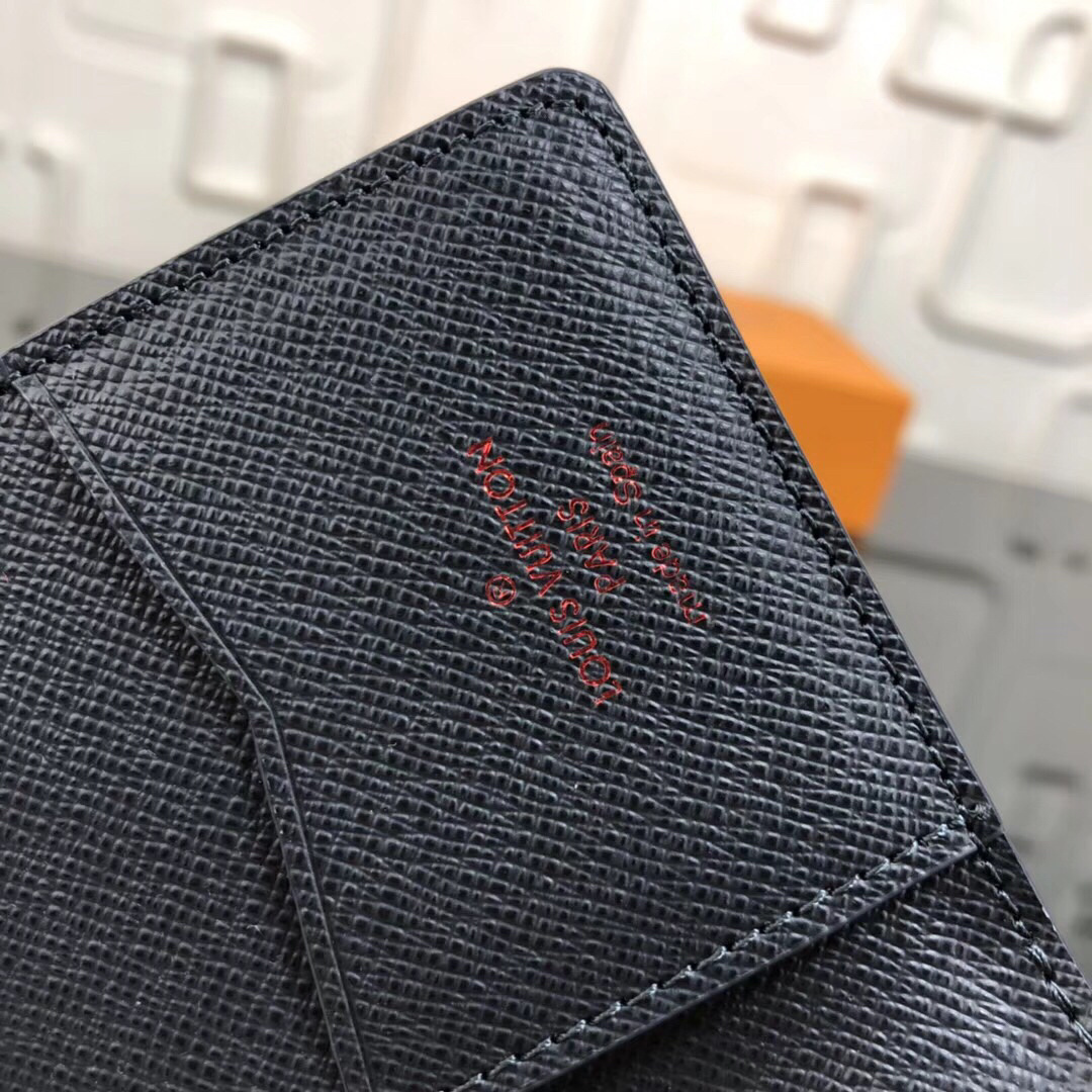LV wallet M62889