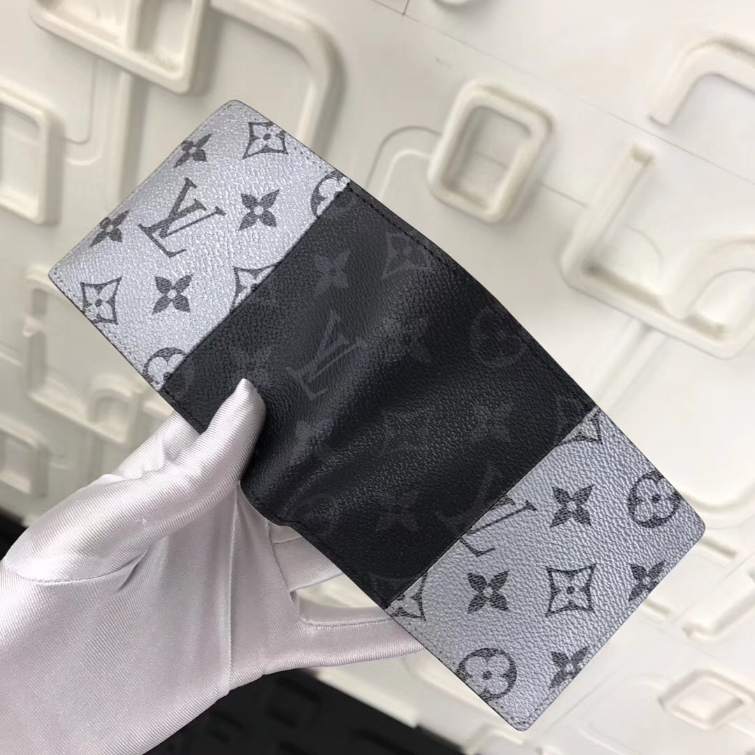 LV wallet M63025