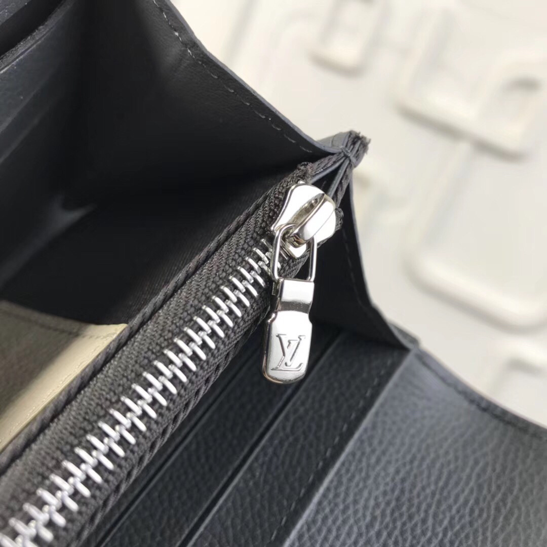 LV wallet M63810