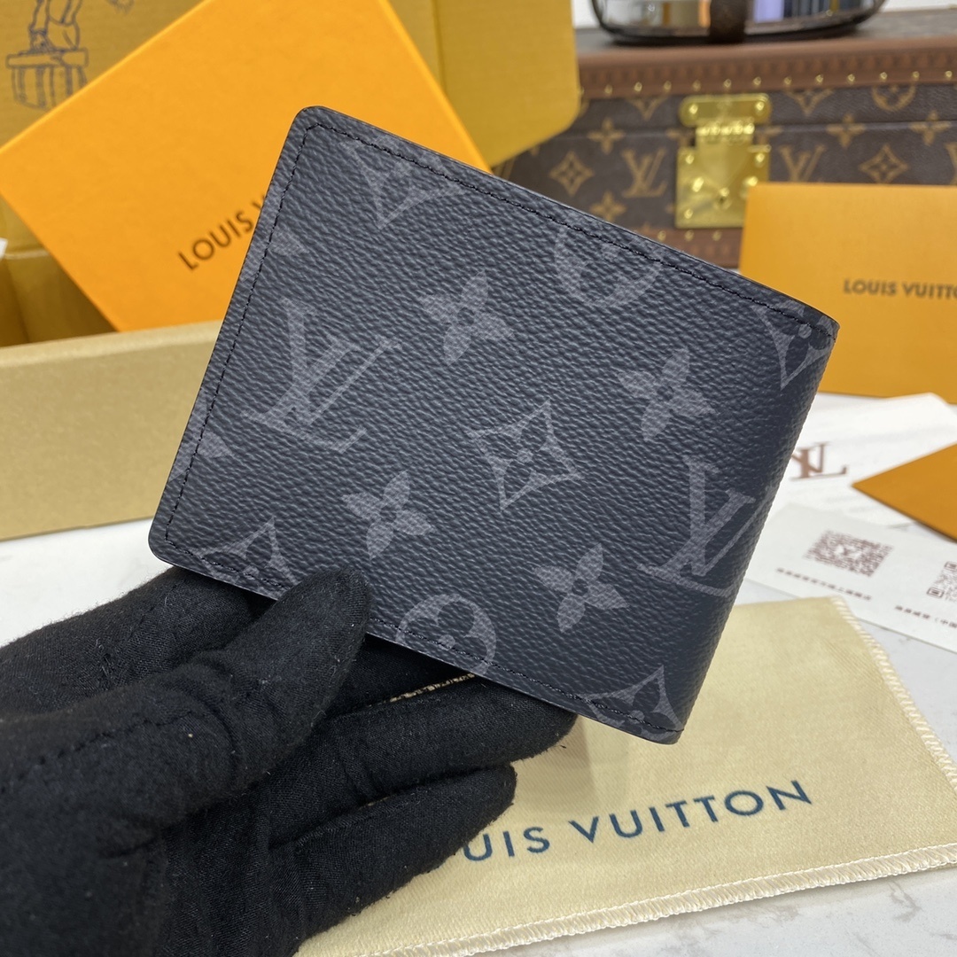 LV wallet M64002