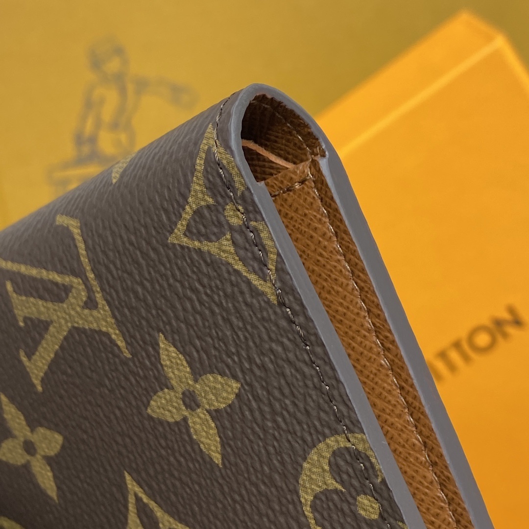LV wallet M64002