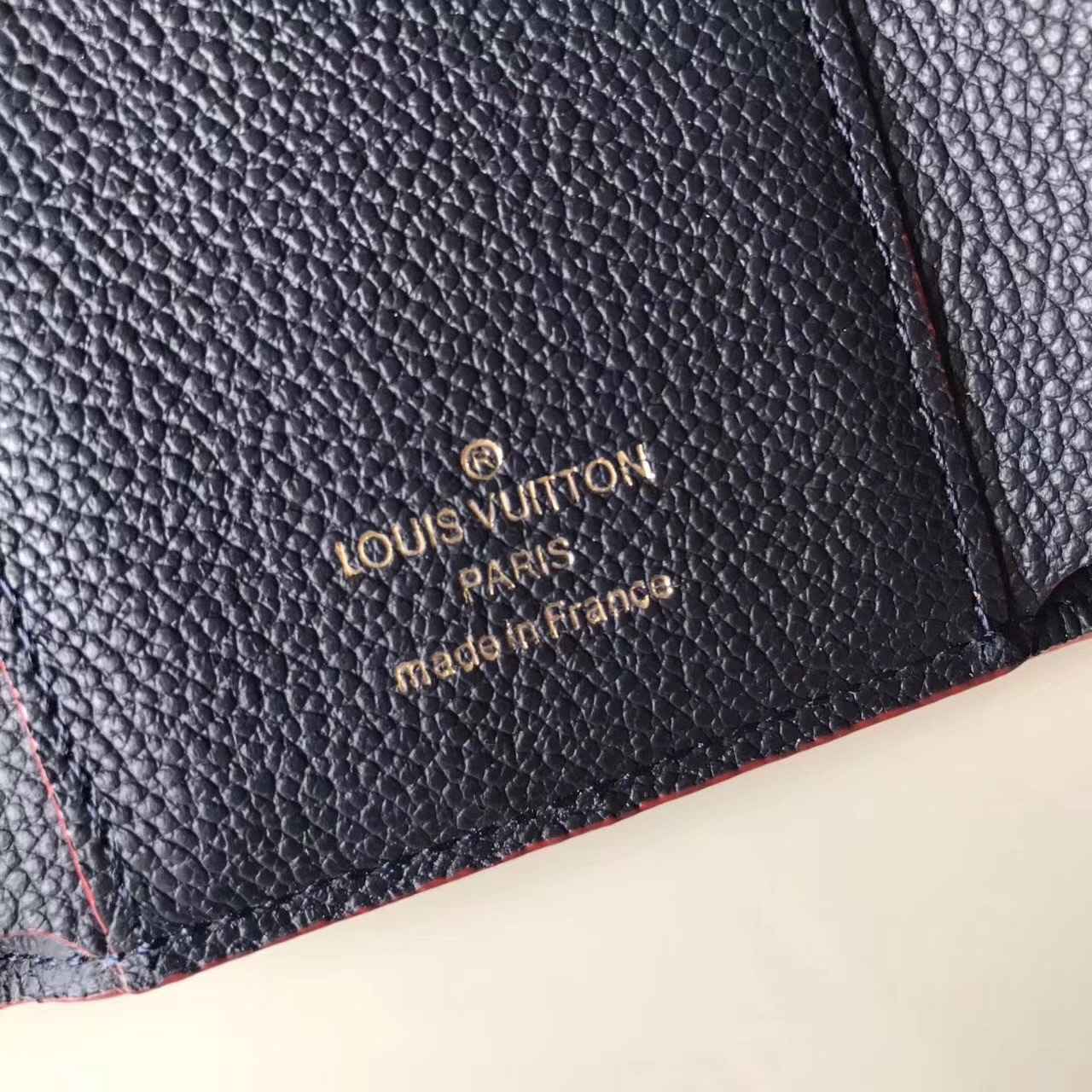 LV wallet M64577
