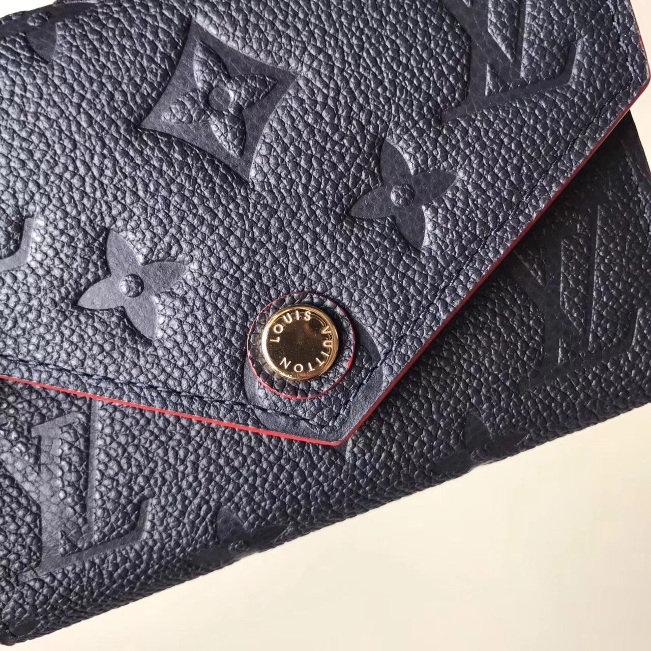 LV wallet M64577