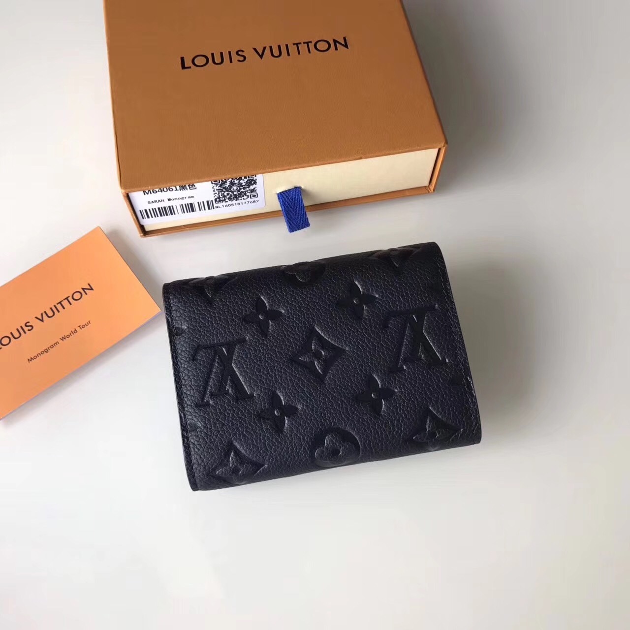LV wallet M64577