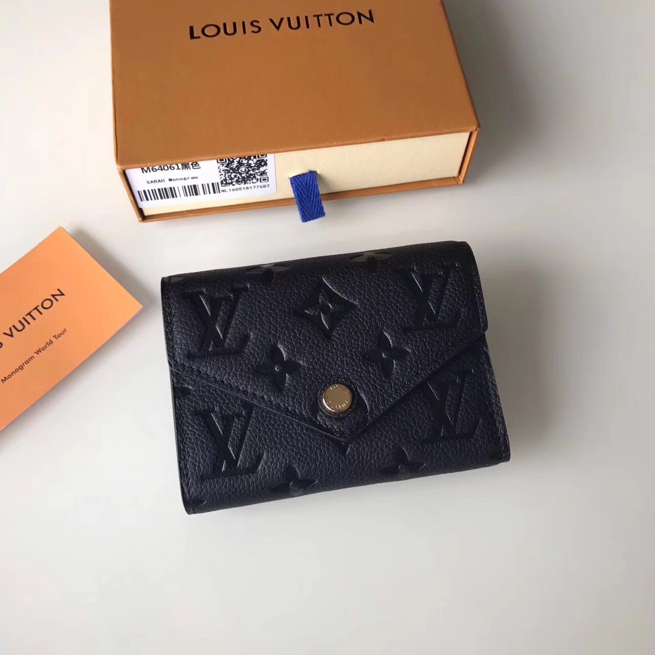 LV wallet M64577