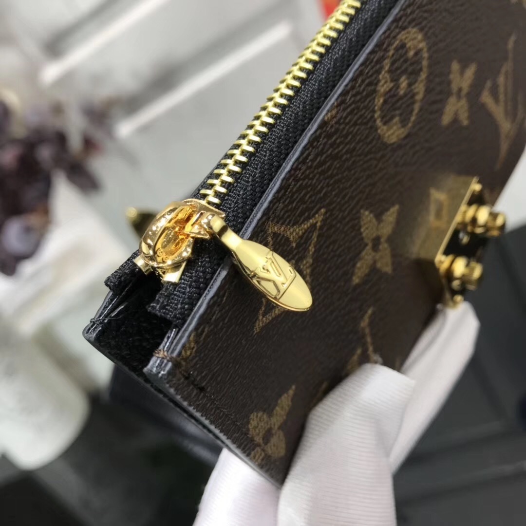 LV wallet M67478 
