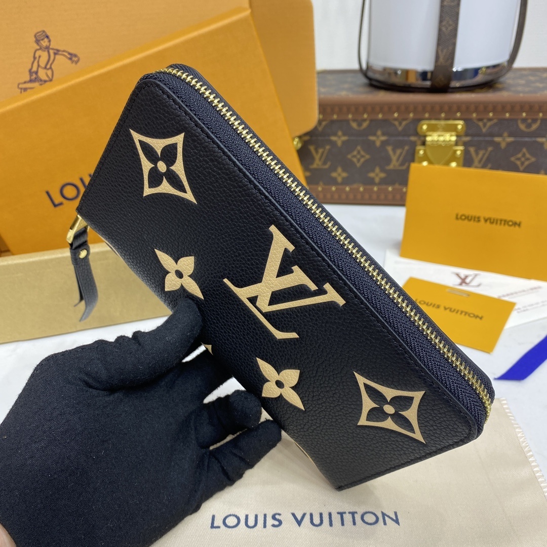 LV wallet M80481