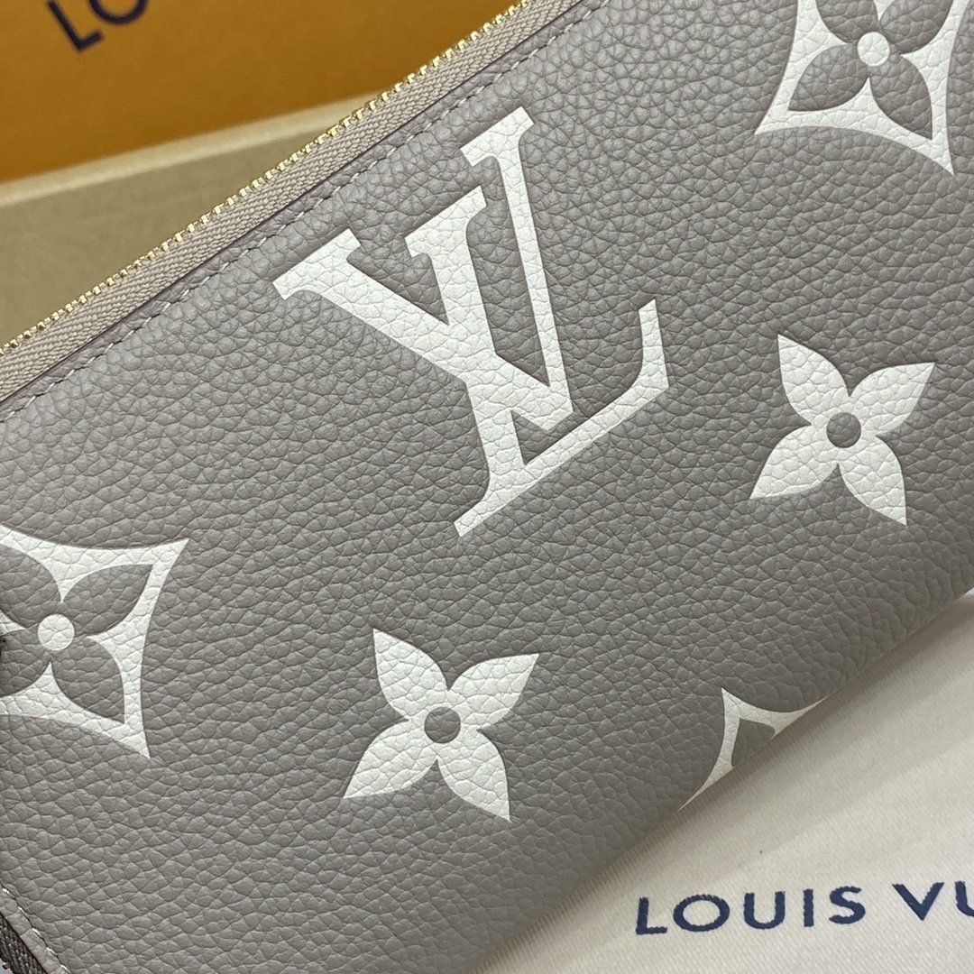 LV wallet M80481