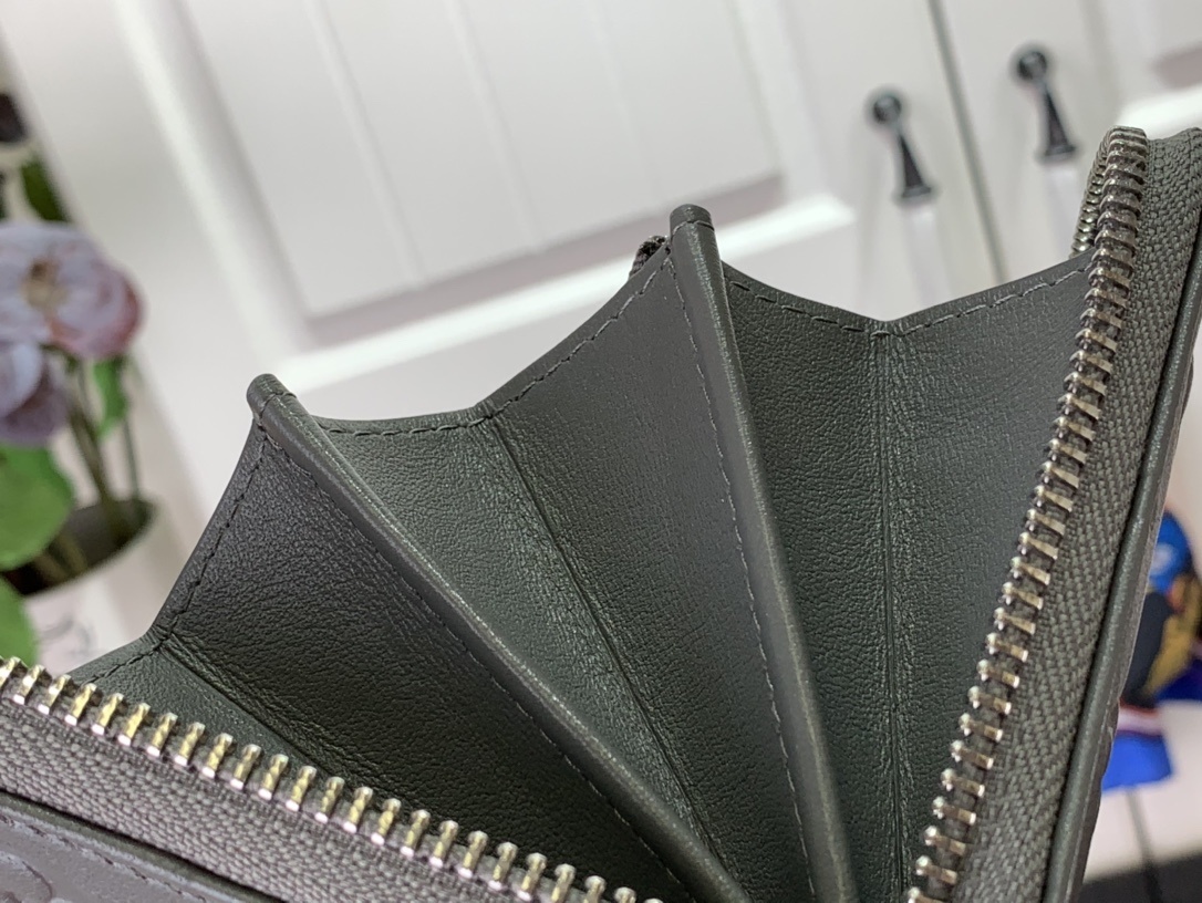 LV wallet m81511 81510 