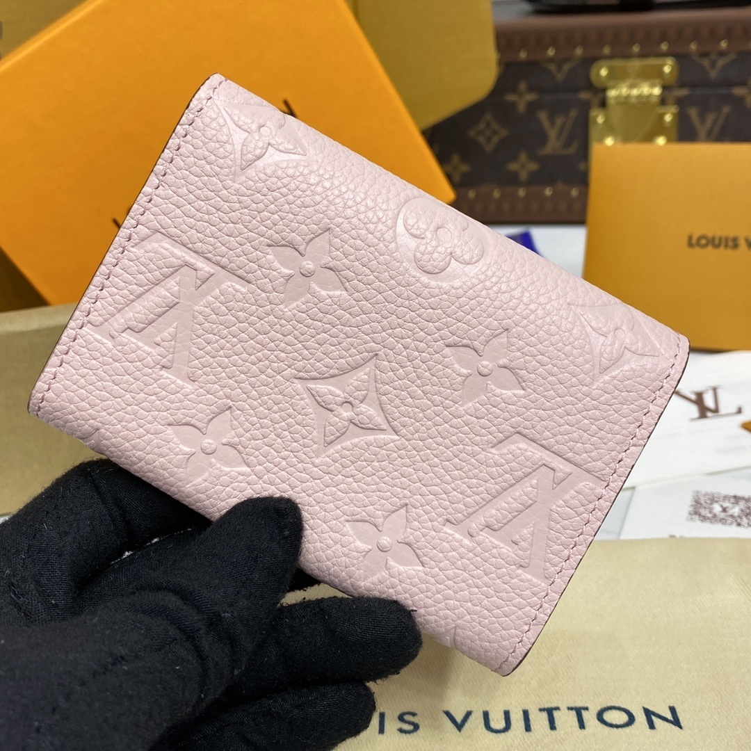 LV wallet M81520