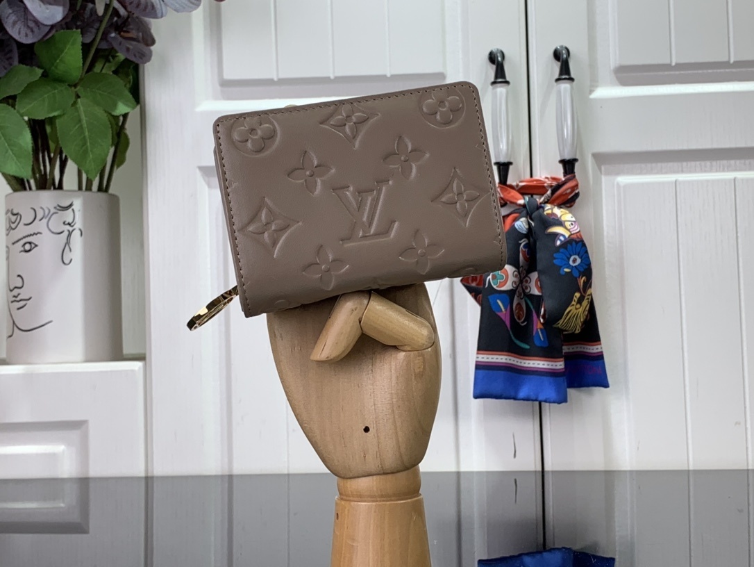 LV wallet m81673 81599