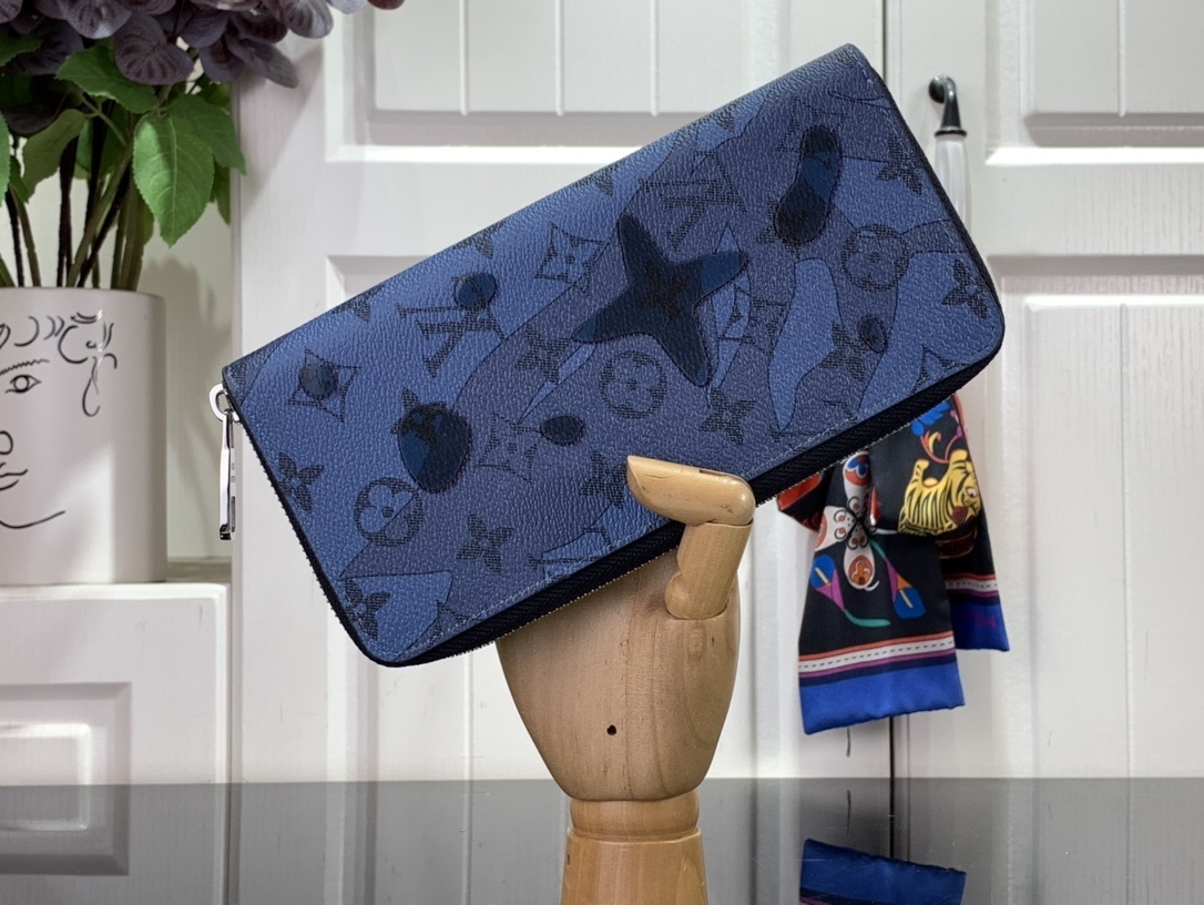 LV wallet M82306 