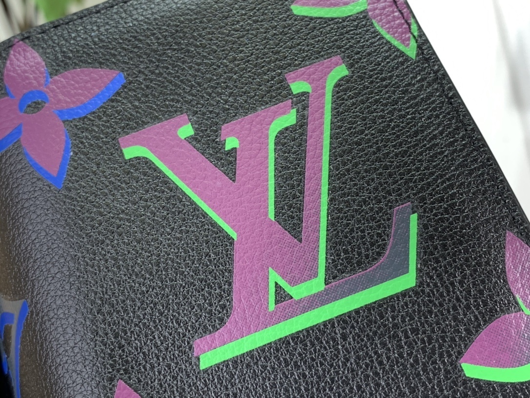 LV wallet M82372 