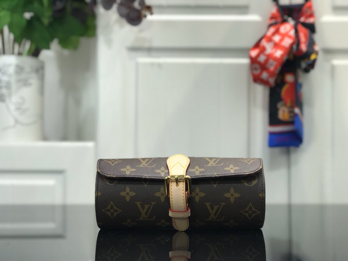 LV Watch box M47530