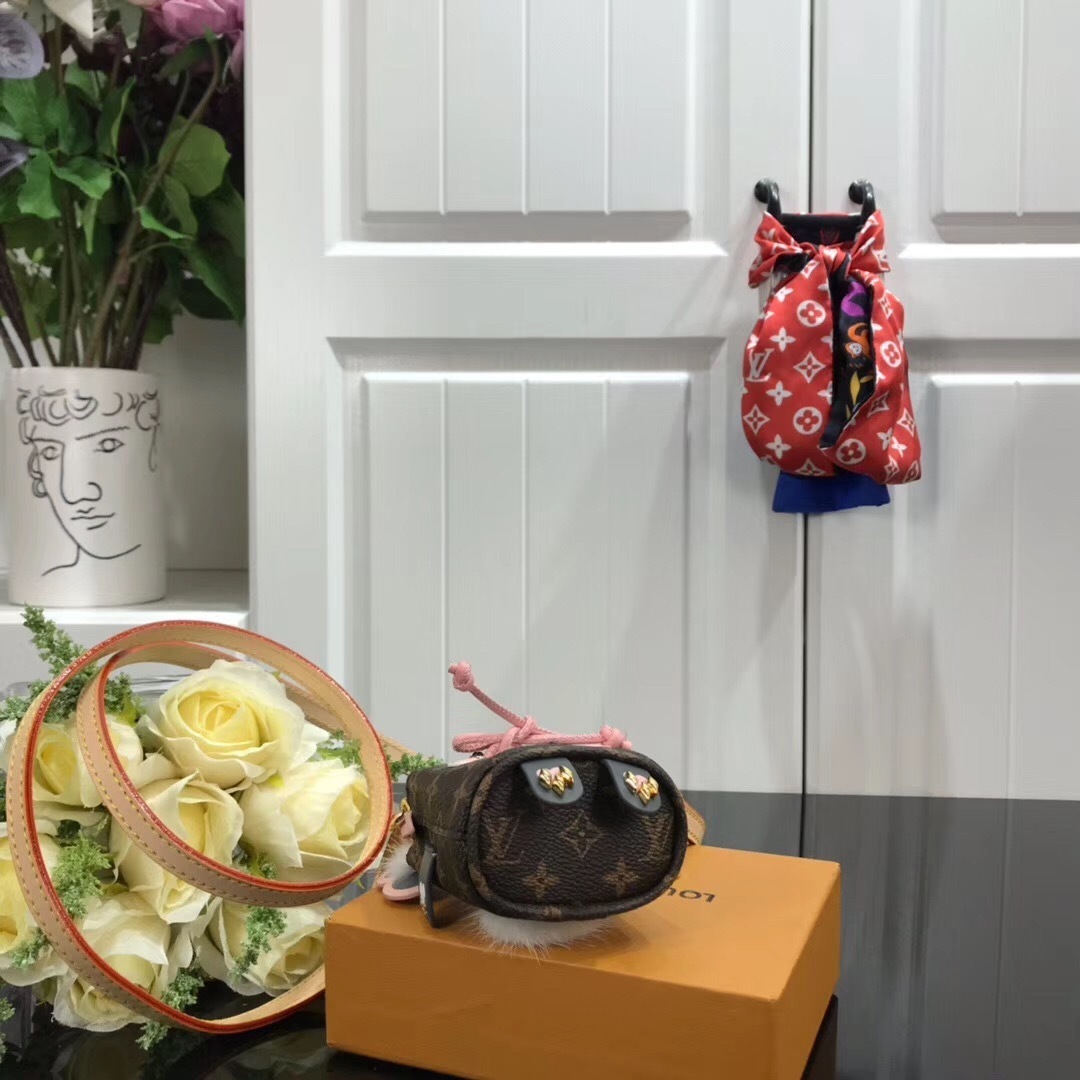 LV WILD PUPPET N??ONO?? KOALA BAG CHARM AND KEY HOLDER M67397 