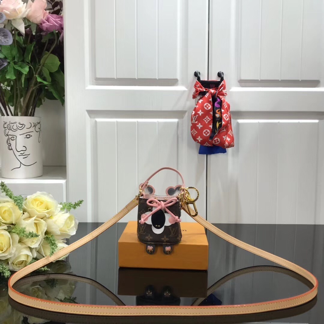 LV WILD PUPPET N??ONO?? KOALA BAG CHARM AND KEY HOLDER M67397
