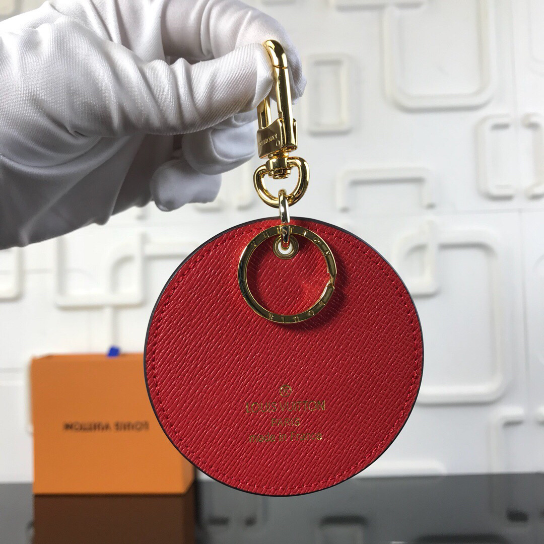 LV XMAS ANIMALS BAG CHARMS KEY CHAINS M63750