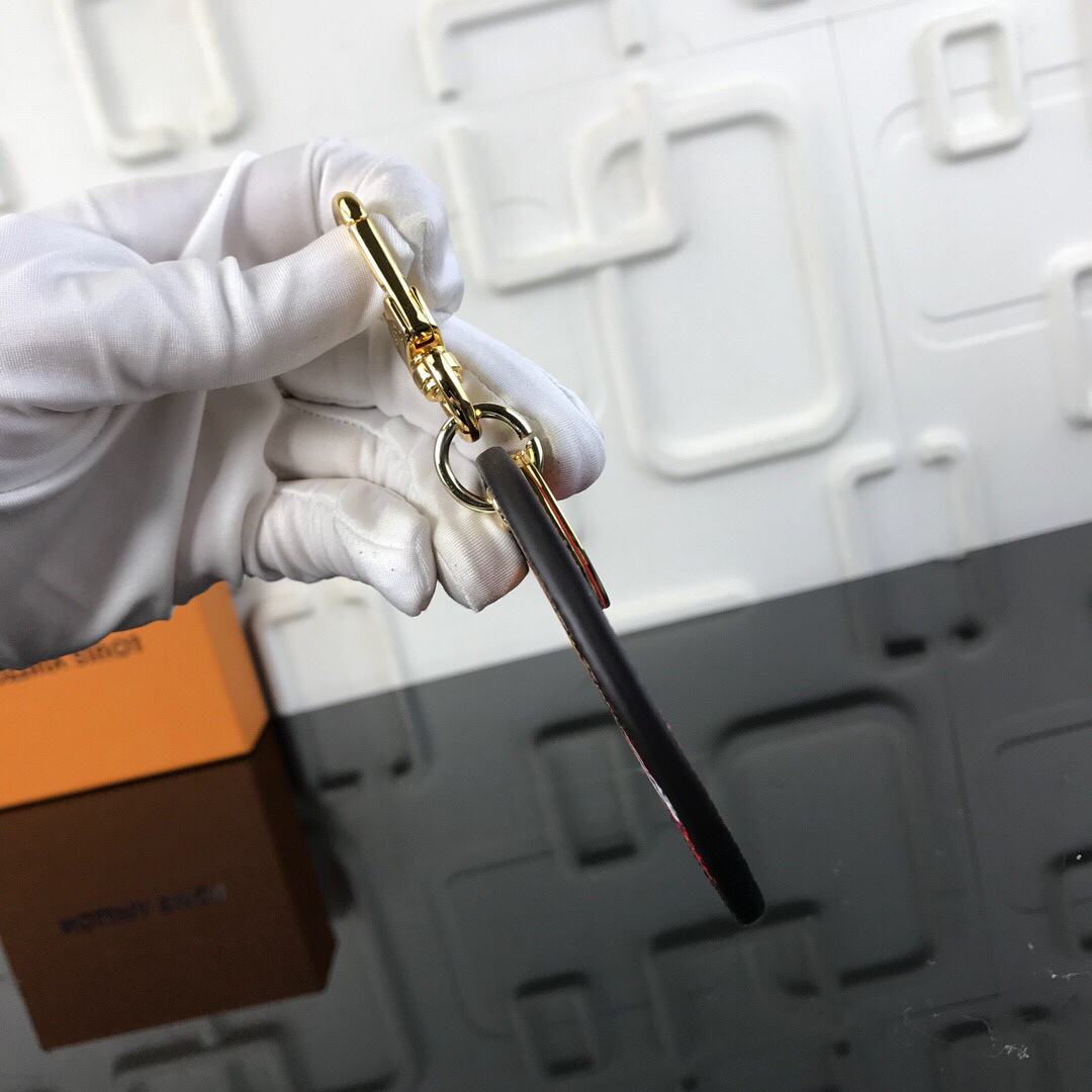 LV XMAS ANIMALS BAG CHARMS KEY CHAINS M63750