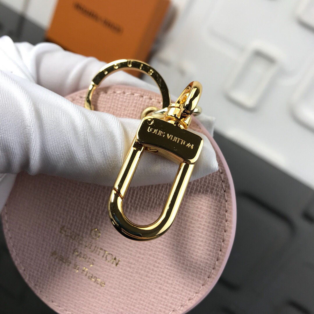 LV XMAS ANIMALS BAG CHARMS KEY CHAINS M63750