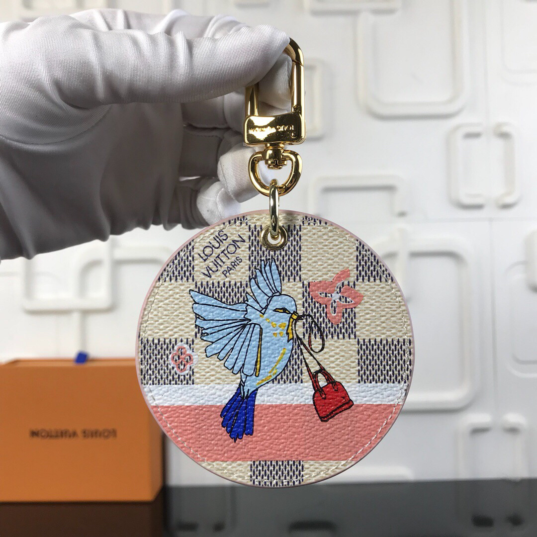 LV XMAS ANIMALS BAG CHARMS KEY CHAINS M63750