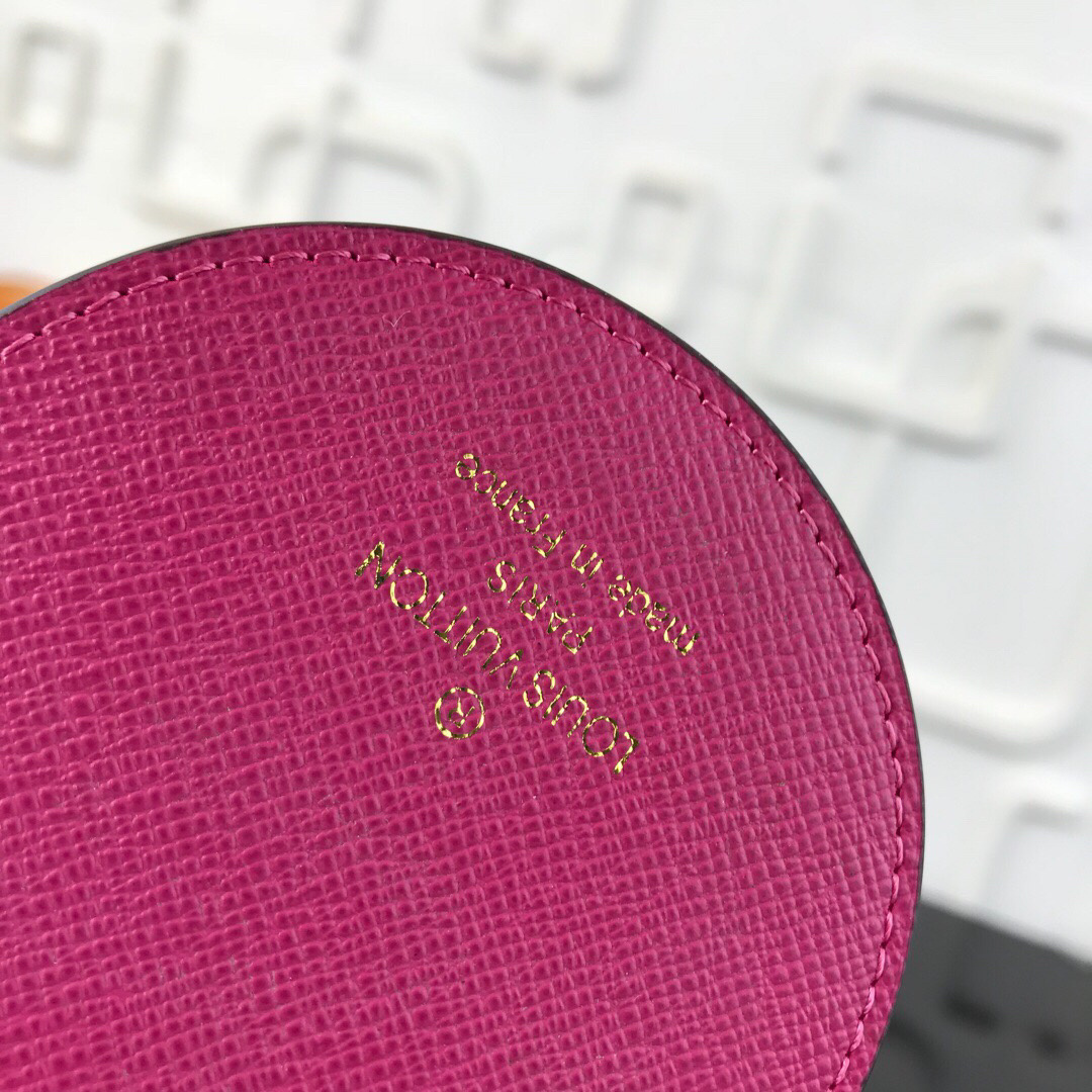 LV XMAS ANIMALS BAG CHARMS KEY CHAINS M63750