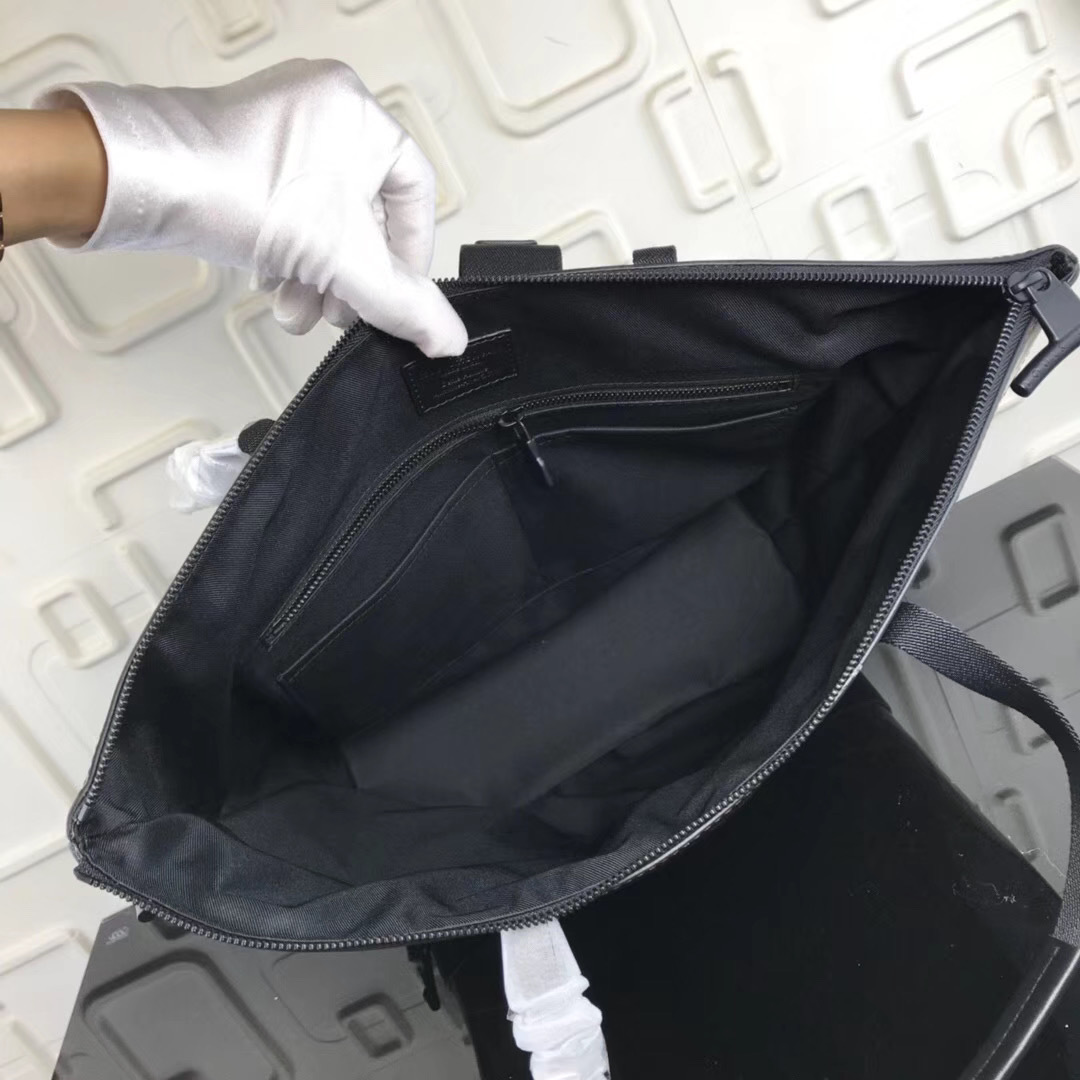 LV ZIPPED TOTE Bag M43890