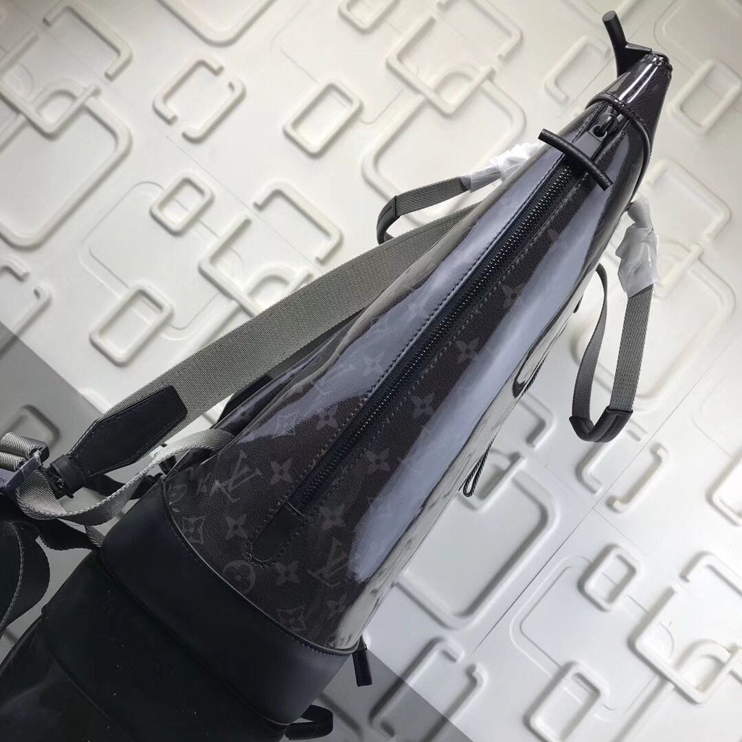 LV ZIPPED TOTE Bag M43890