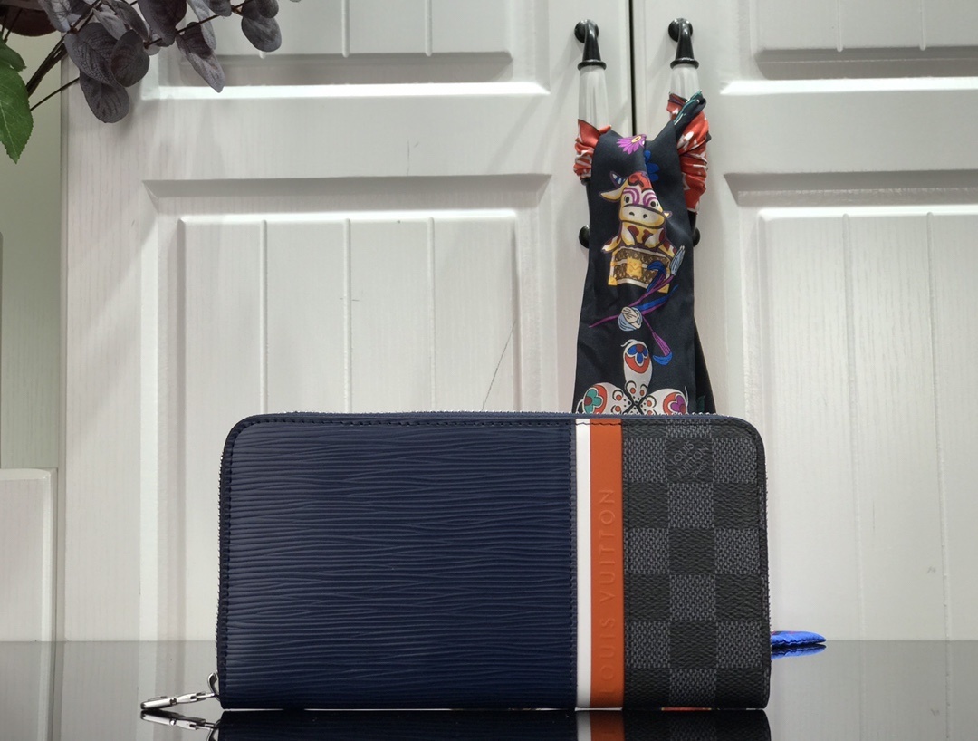 LV ZIPPT ORGANIZER M69541