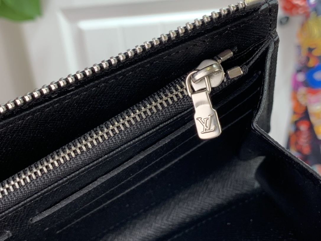 LV ZIPPY BRAGONNE wallet N60379