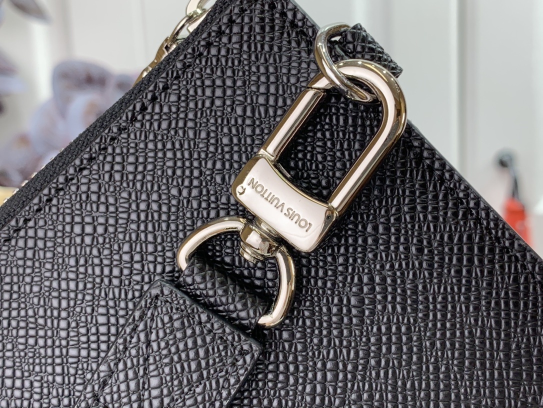 LV ZIPPY BRAGONNE wallet N60379