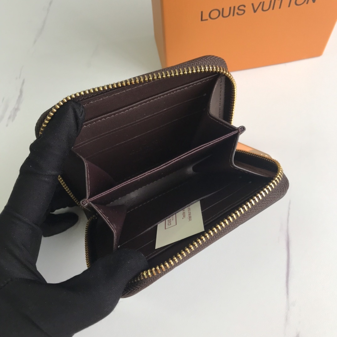 LV ZIPPY COIN PURSE M60067 