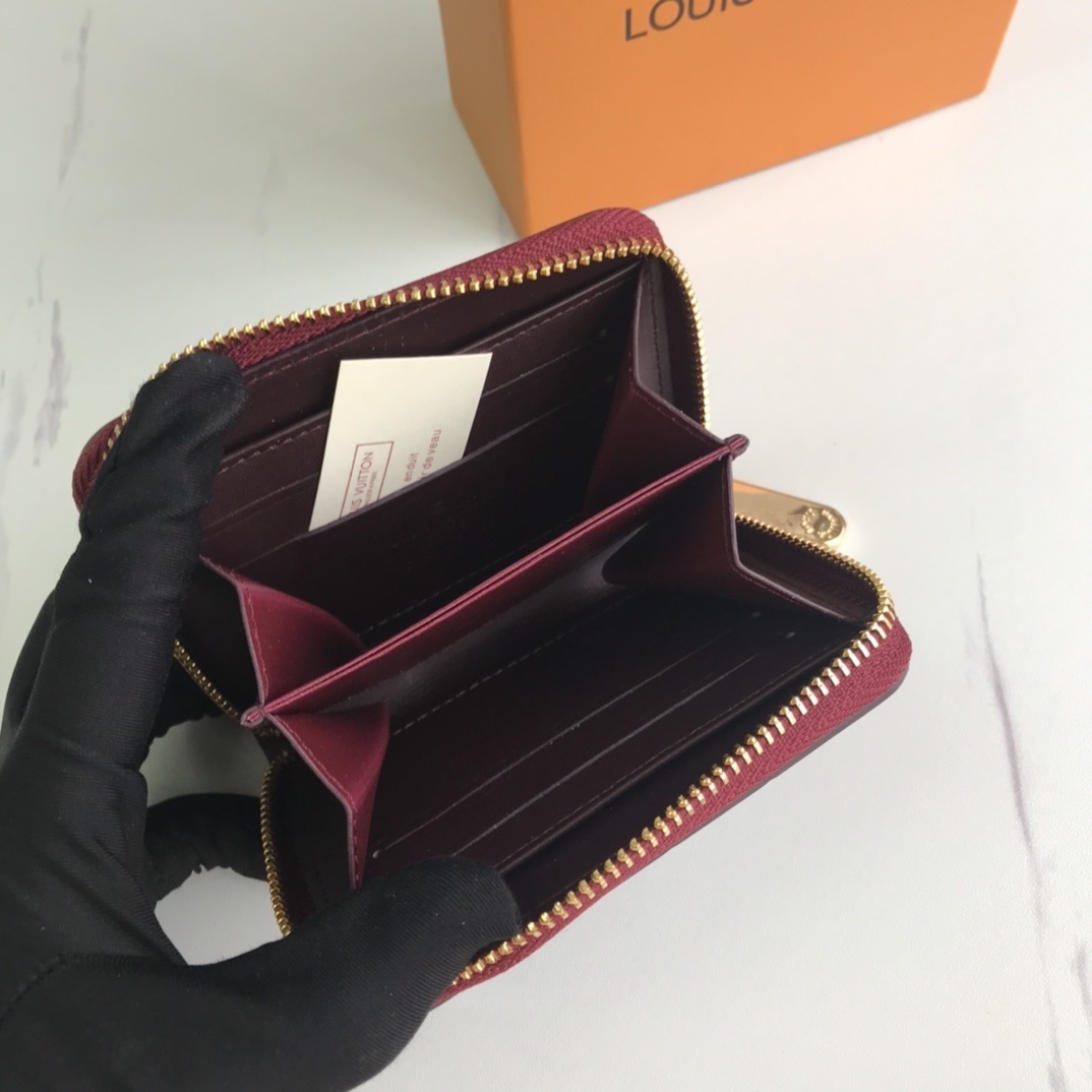 LV ZIPPY COIN PURSE M60067 