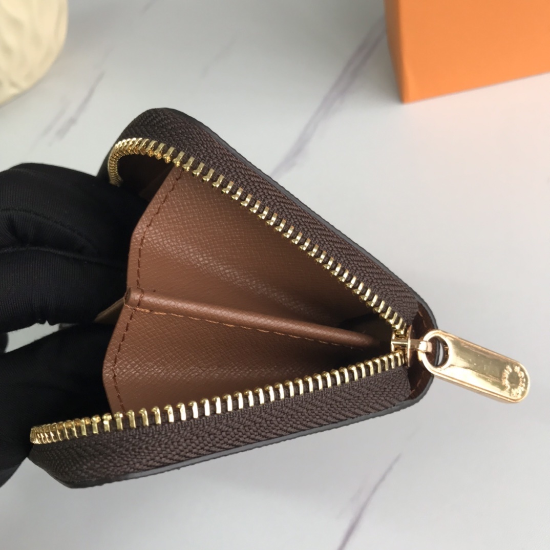 LV ZIPPY COIN PURSE M60067 