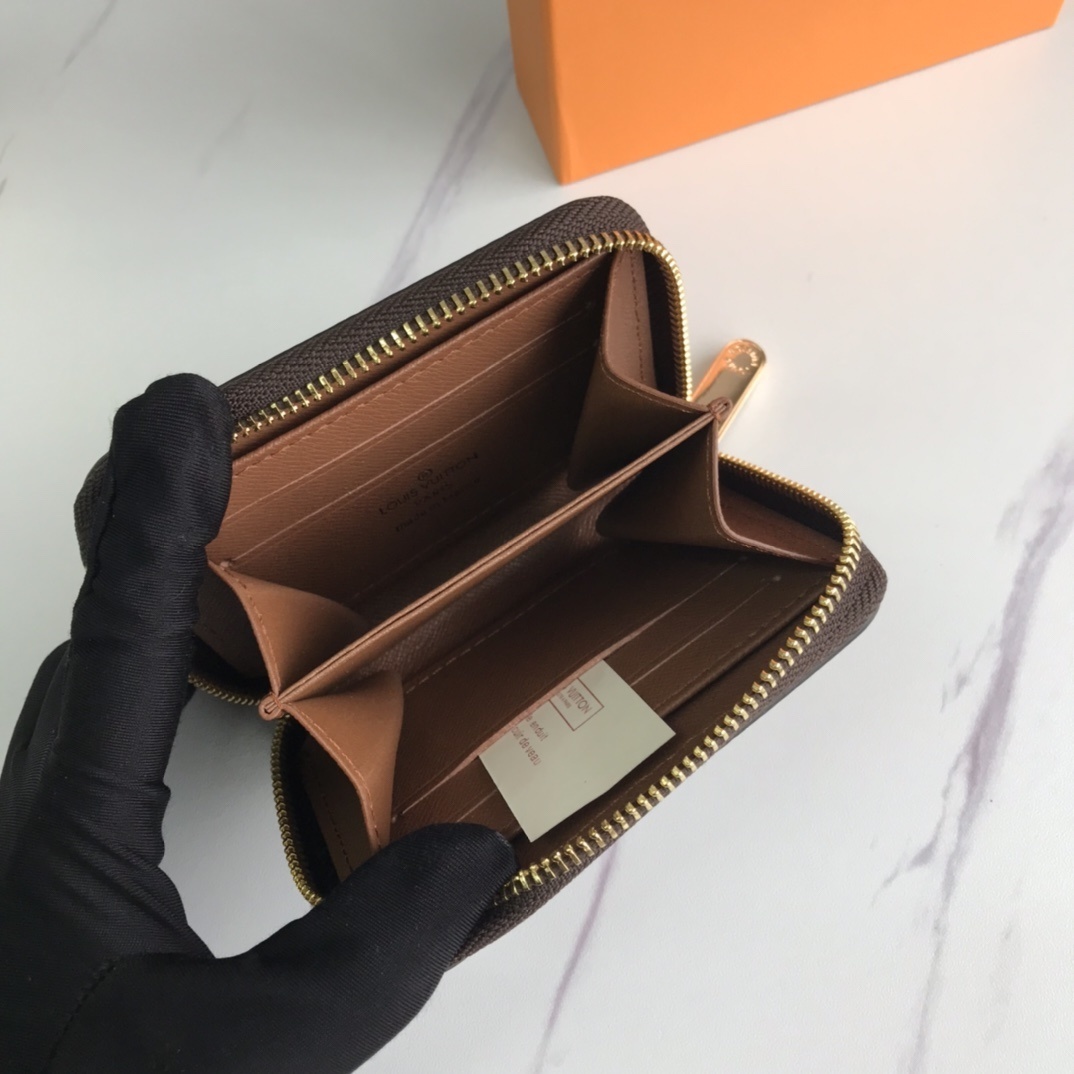 LV ZIPPY COIN PURSE M60067 