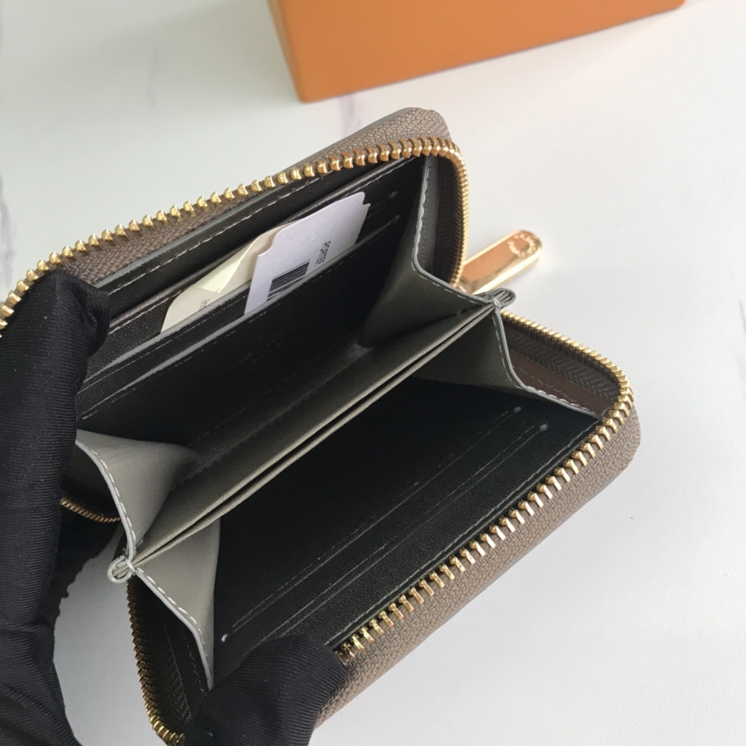 LV ZIPPY COIN PURSE M60067 
