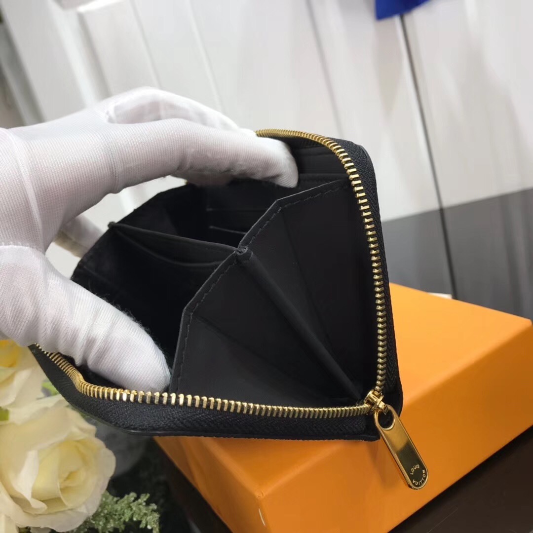 LV ZIPPY COIN PURSE M60067BW 