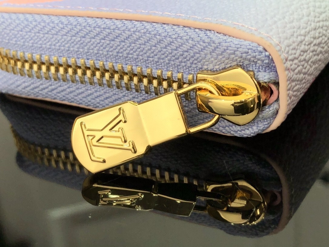 LV ZIPPY COIN PURSE M60067ZF