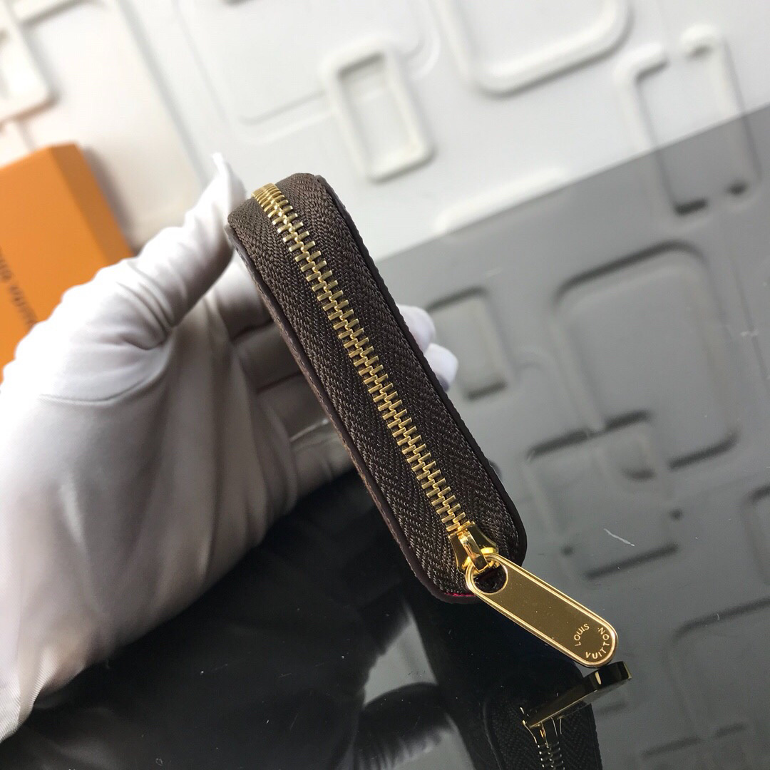 LV ZIPPY COIN PURSE M63831