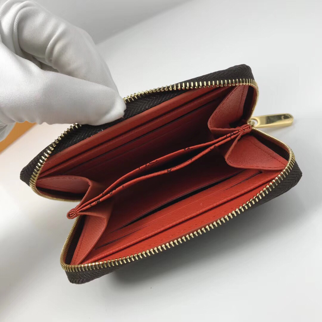 LV ZIPPY COIN PURSE M63883