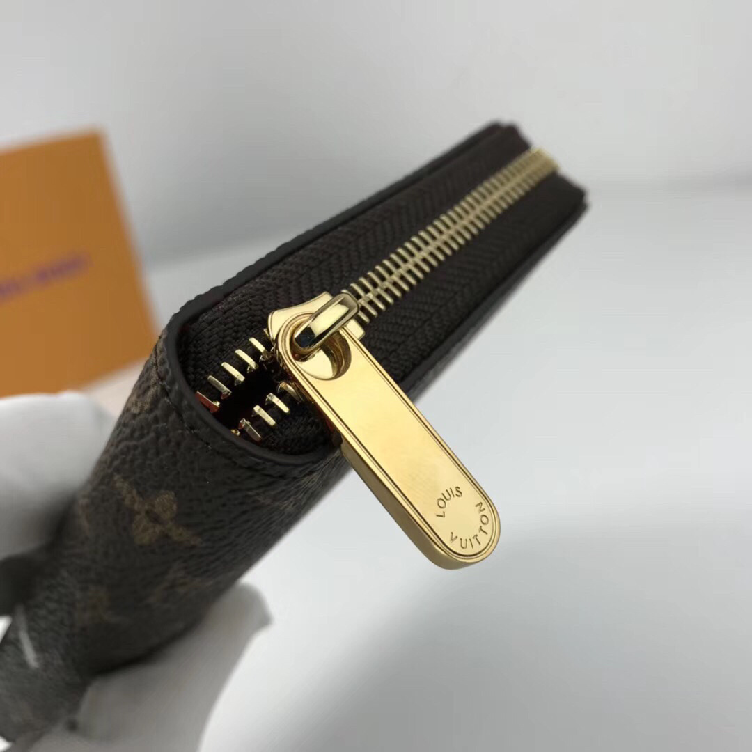 LV ZIPPY COIN PURSE M63883