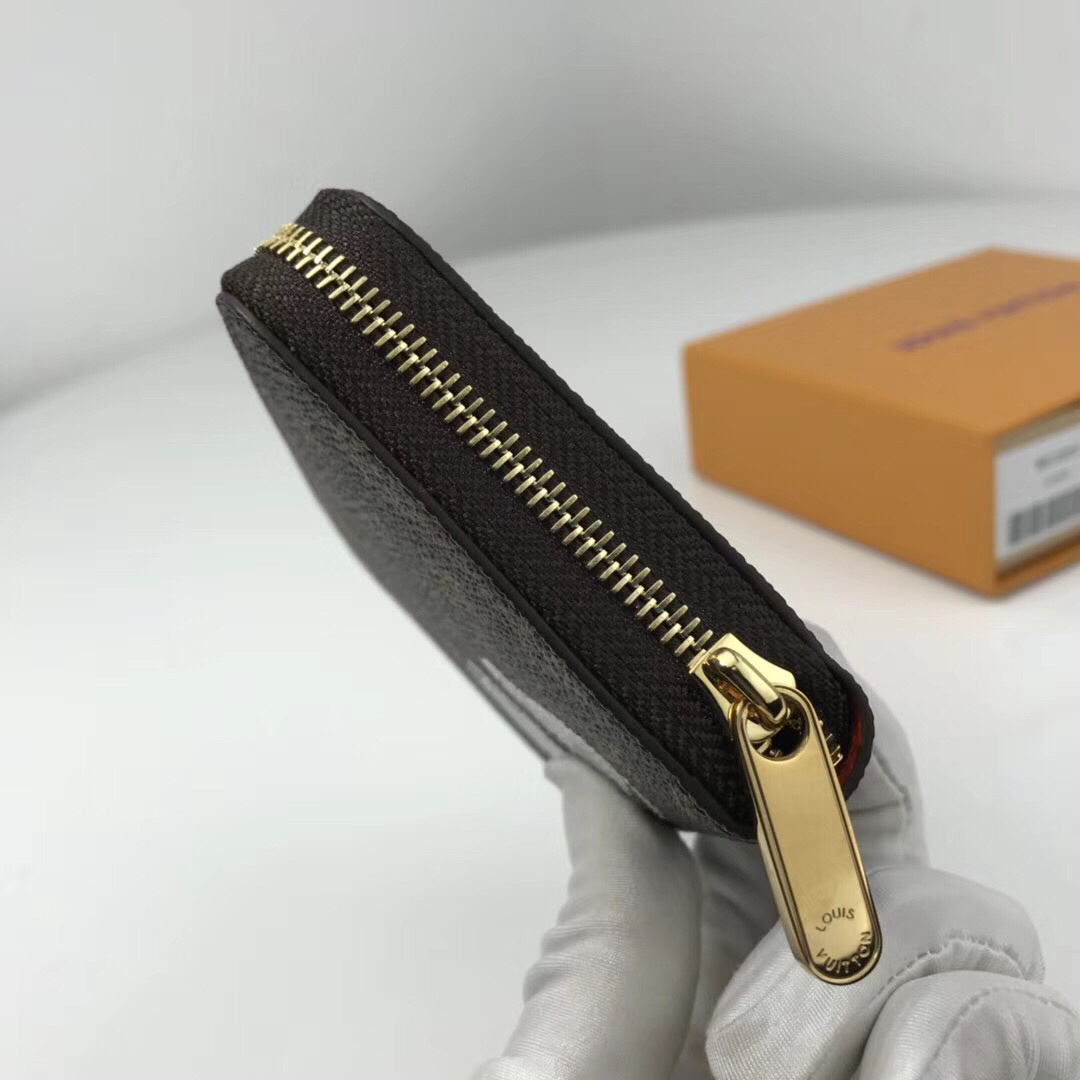 LV ZIPPY COIN PURSE M63883