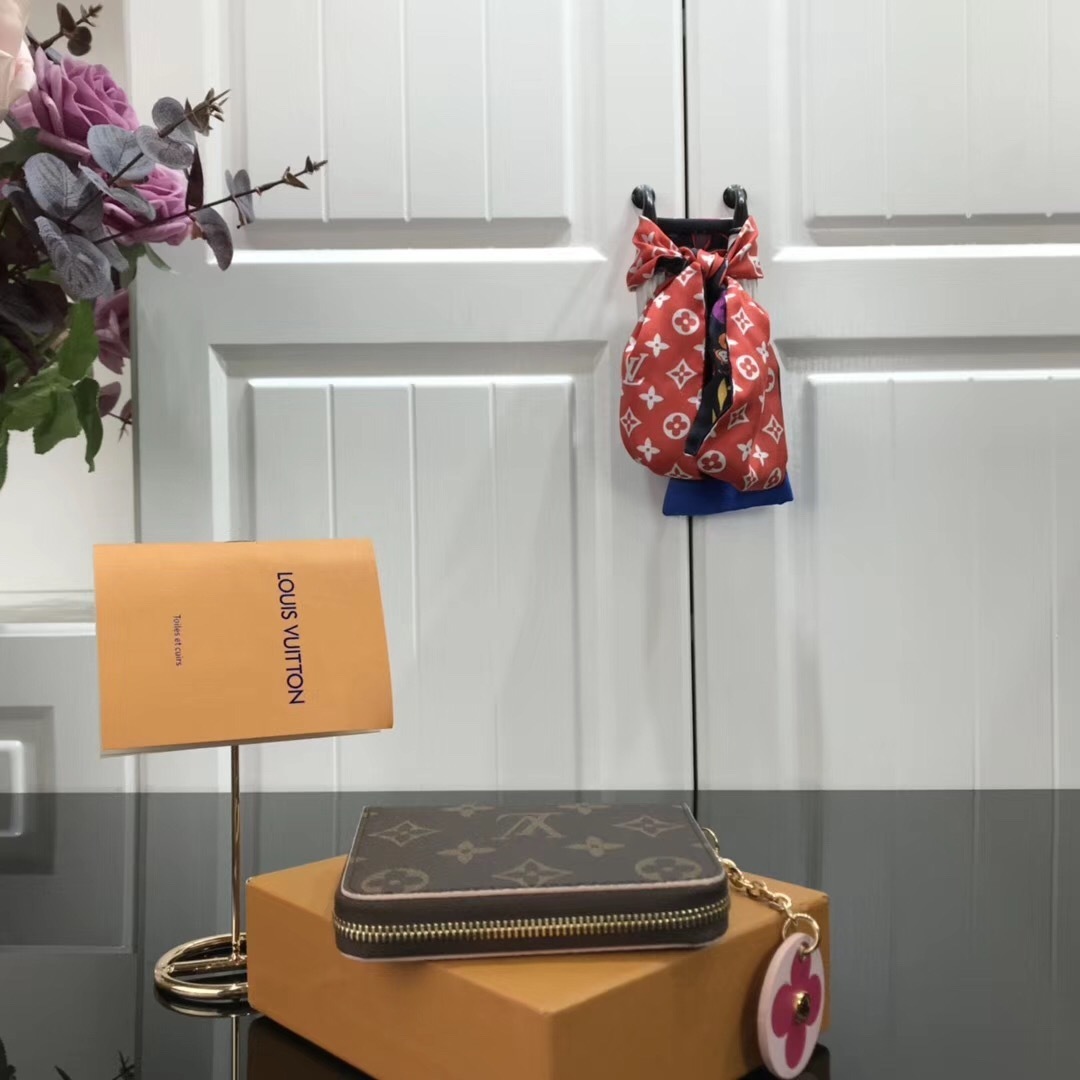 LV ZIPPY COIN PURSE M68332 