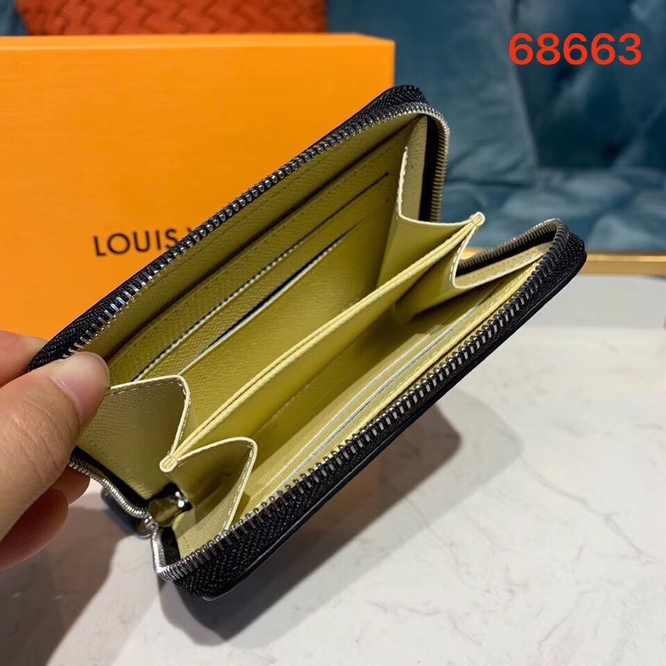 LV ZIPPY COIN PURSE M68663 