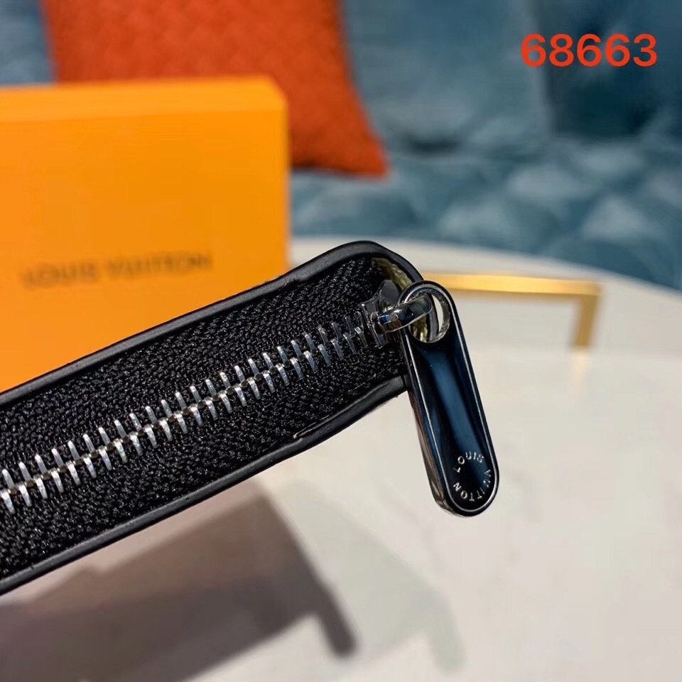 LV ZIPPY COIN PURSE M68663 