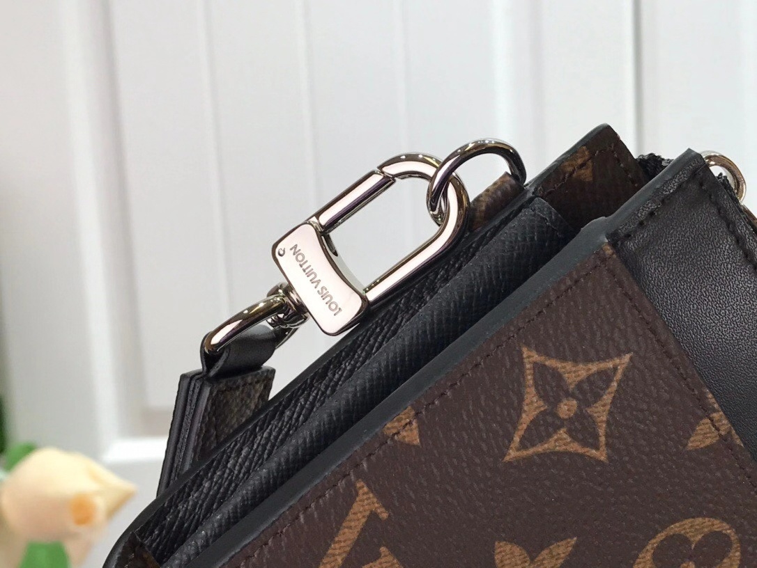 LV ZIPPY DRAGONNE wallet M69407