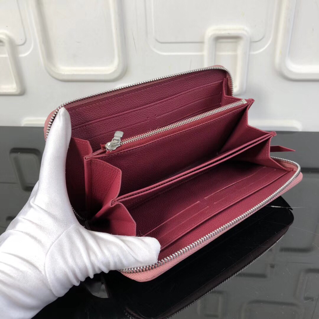 LV ZIPPY LOCKME M62622