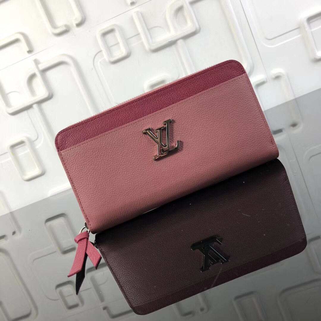 LV ZIPPY LOCKME M62622